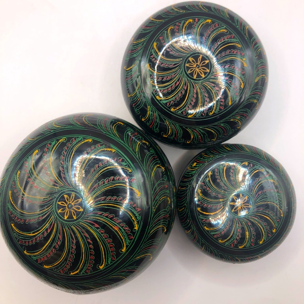 Set of Three Vintage Round Nesting Boxes, Trinket, Catch-All